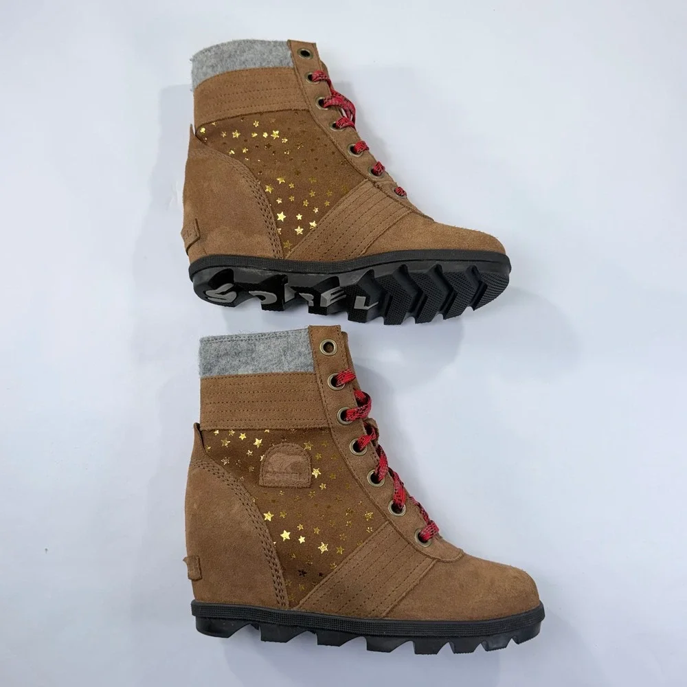 Sorel Lexie Wedge Boot Youth 4 Brown Suede Gold Stars Waterproof Outdoor Comfort